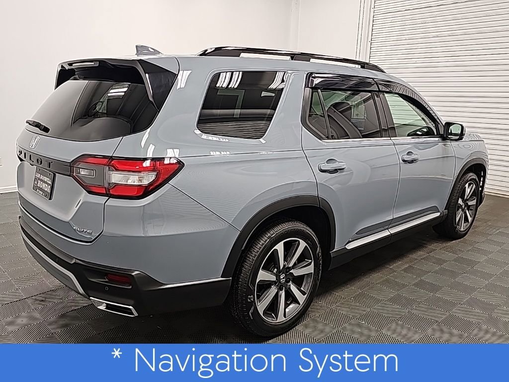 Used 2023 Honda Pilot Elite image 9