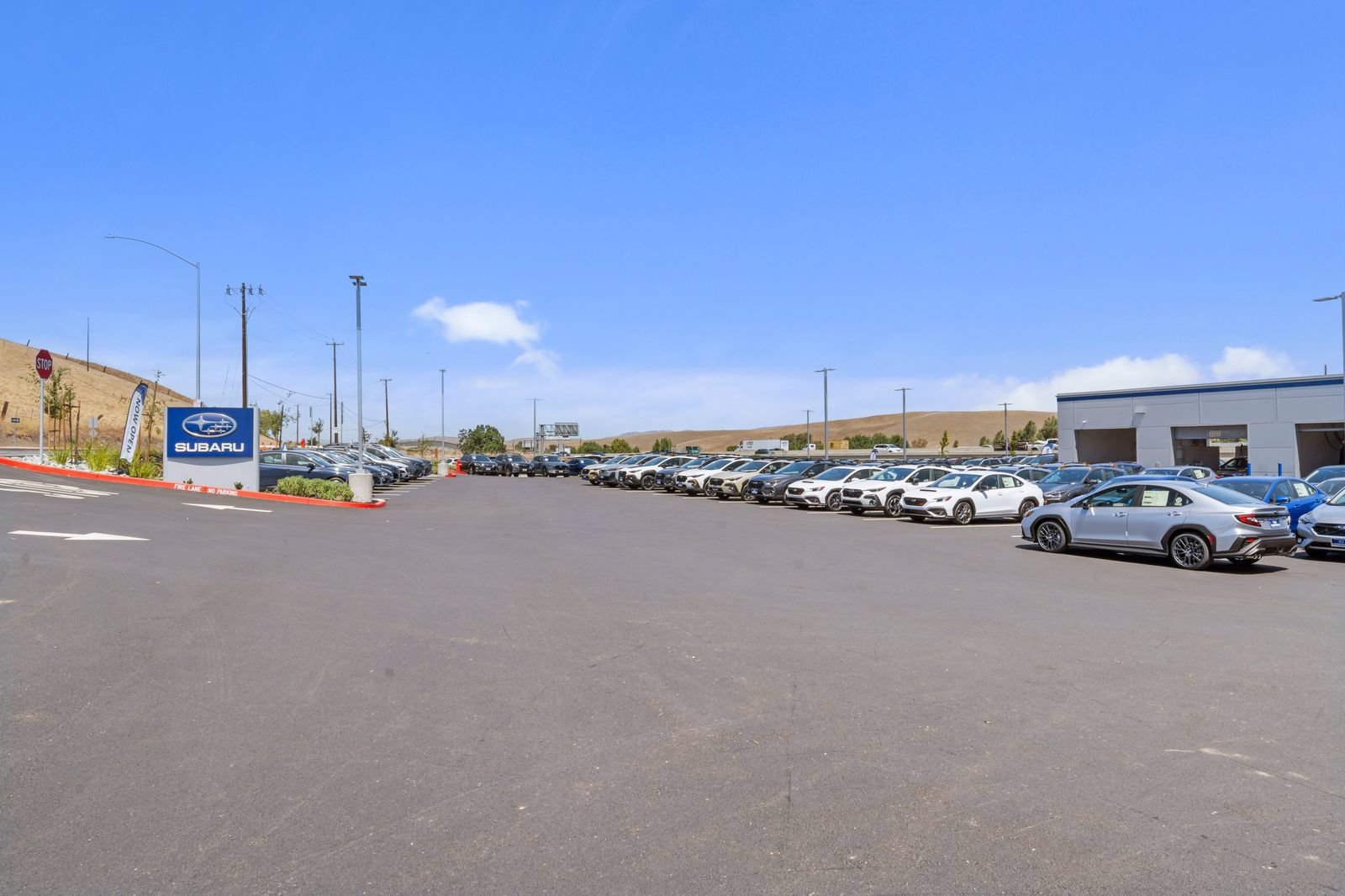 Used 2012 Jeep Wrangler Unlimited Rubicon w/ Connectivity Group AWD/4WD image 19