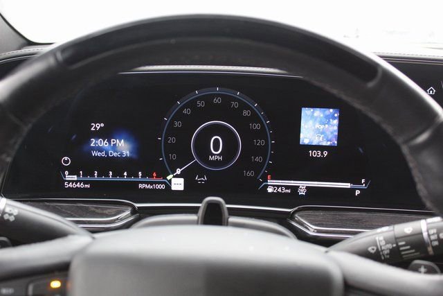 Used 2022 Cadillac Escalade Premium Luxury image 30
