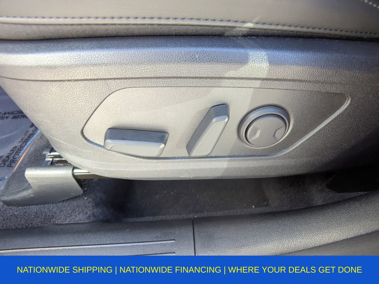 Used 2025 Kia Sorento S image 20