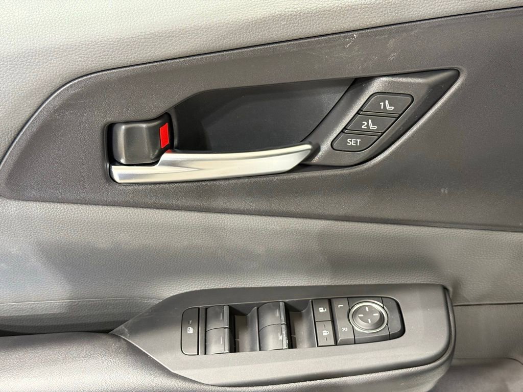 New 2026 Toyota Prius Limited image 15