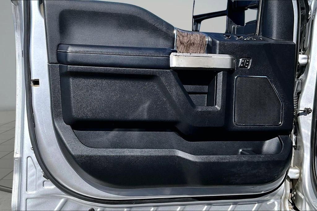 Used 2019 Ford F350 Lariat w/ Lariat Ultimate Package image 24