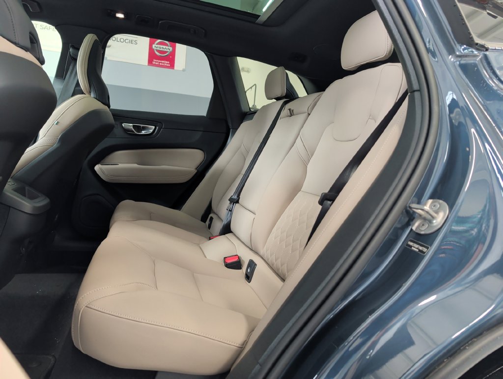 New 2026 Volvo XC60 B5 Plus w/ Protection Package Premier AWD/4WD image 36