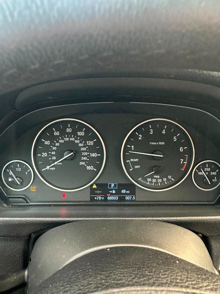 Used 2017 BMW 320i xDrive Sedan AWD/4WD image 34