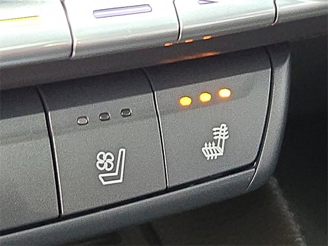 Certified 2025 Cadillac CT4 Premium Luxury image 33