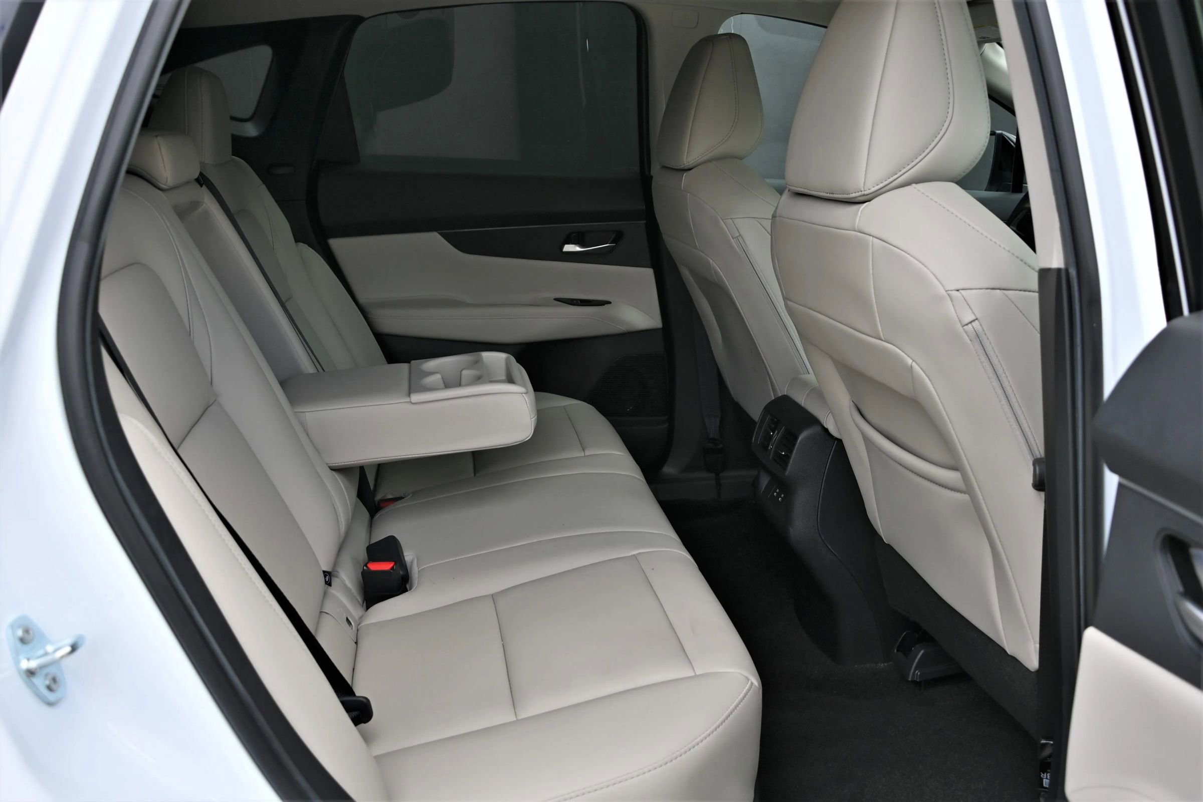 Used 2025 Nissan Murano SV FWD image 22
