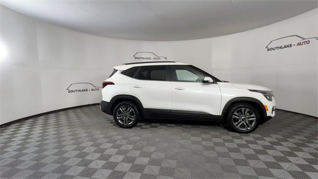 Certified 2023 Kia Seltos S w/ Navigation Package image 9