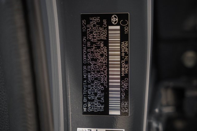 New 2026 Toyota Prius XLE image 40