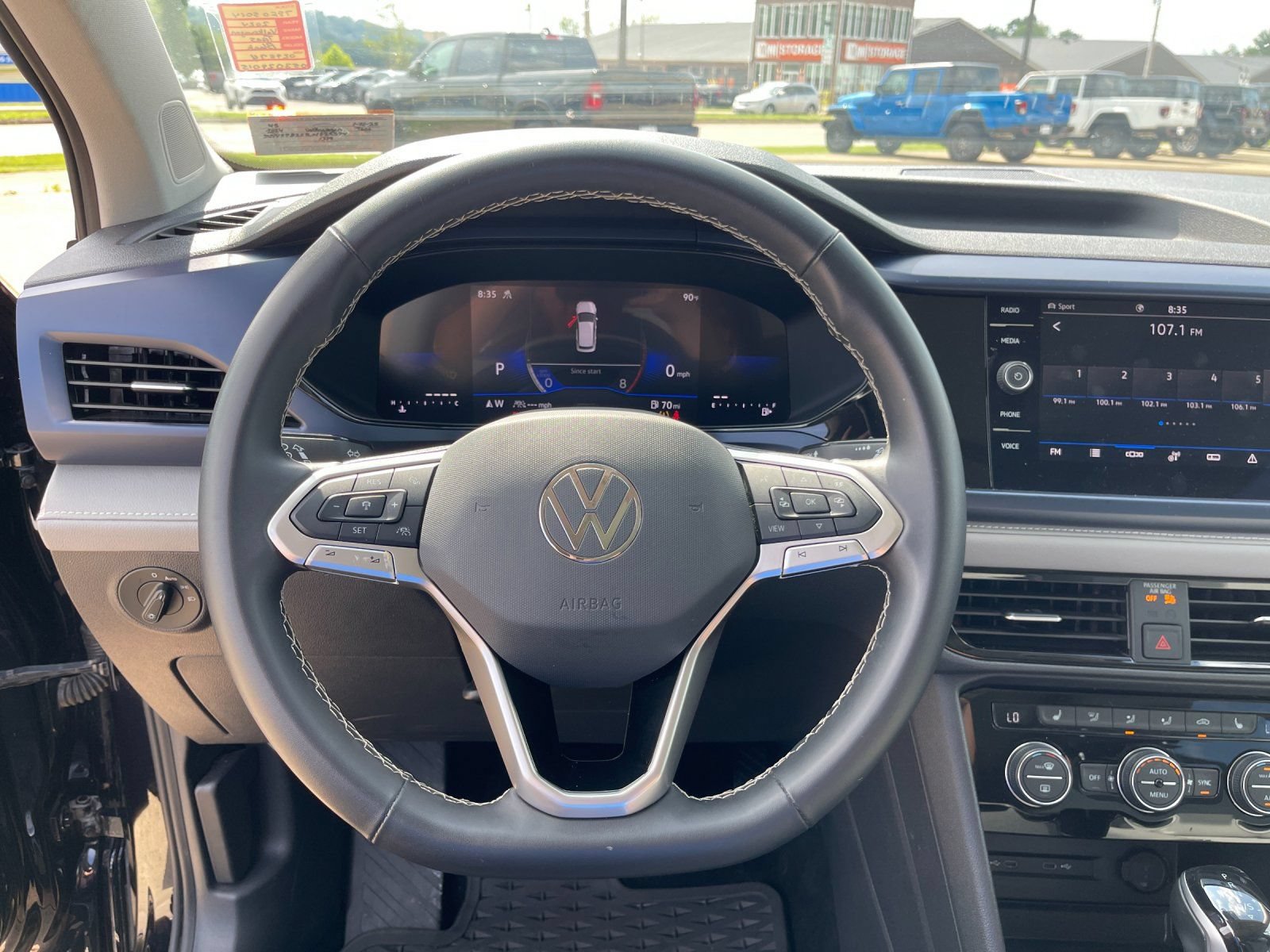 Used 2024 Volkswagen Taos SE AWD/4WD image 25
