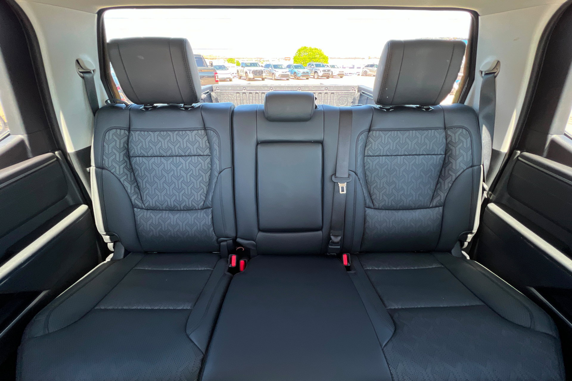 Used 2024 Toyota Tundra Limited AWD/4WD image 25