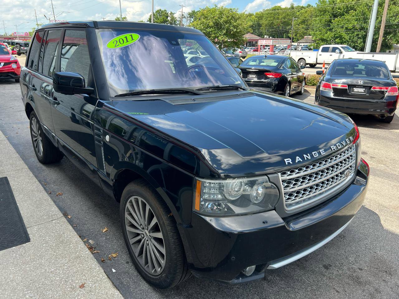 Used 2011 Land Rover Range Rover Supercharged AWD/4WD image 10