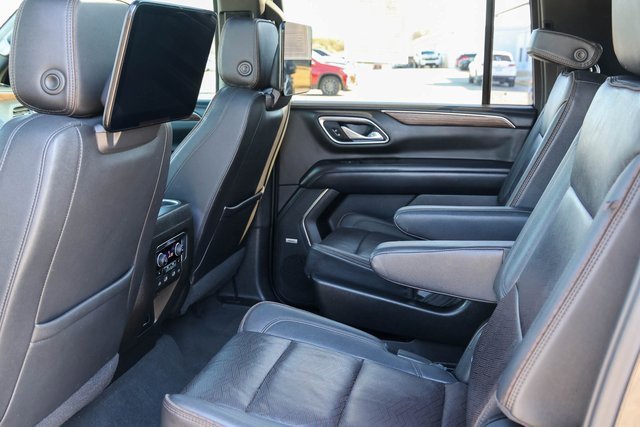 Used 2021 Chevrolet Suburban High Country image 17
