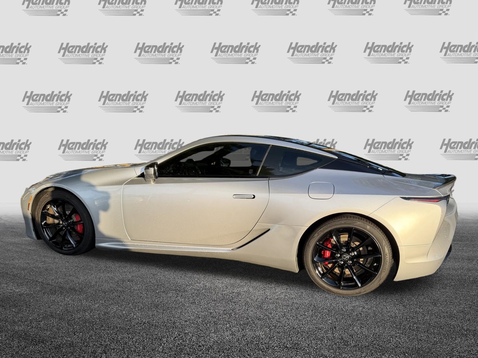 Used 2018 Lexus LC 500 Coupe w/ Touring Package RWD image 6