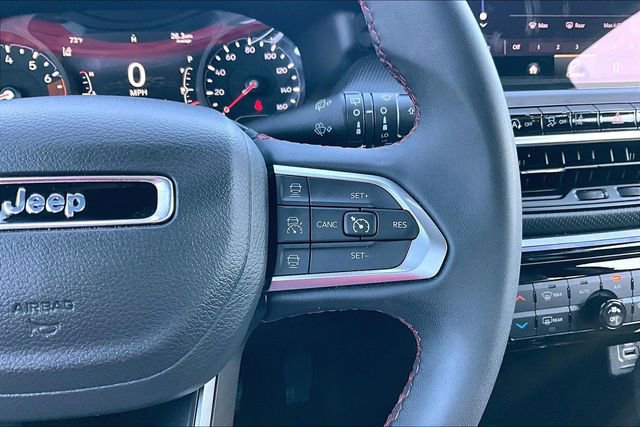 Used 2024 Jeep Compass Trailhawk image 11