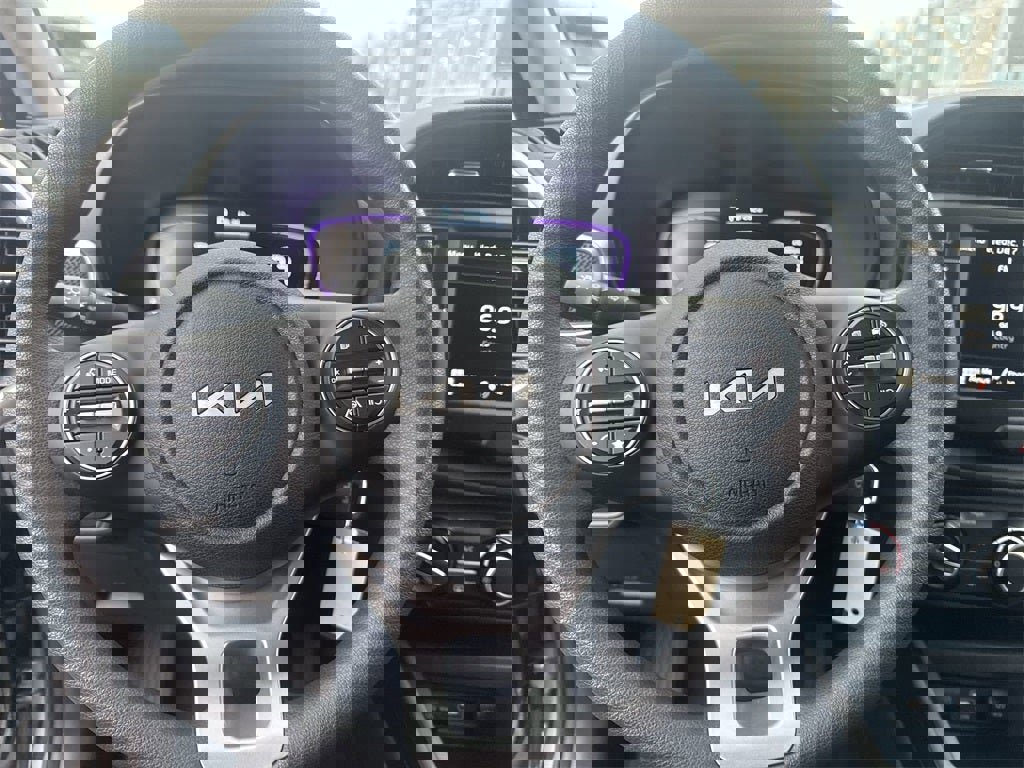 New 2025 Kia Soul LX image 15