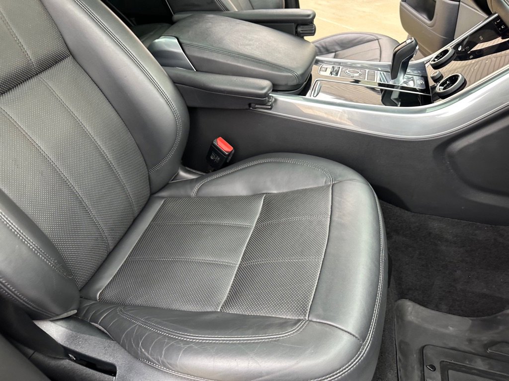 Used 2018 Land Rover Range Rover Sport HSE image 25