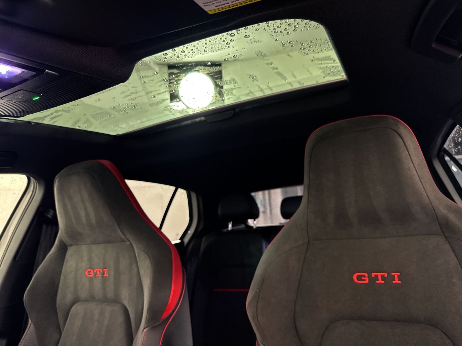 Used 2025 Volkswagen GTI SE FWD image 24