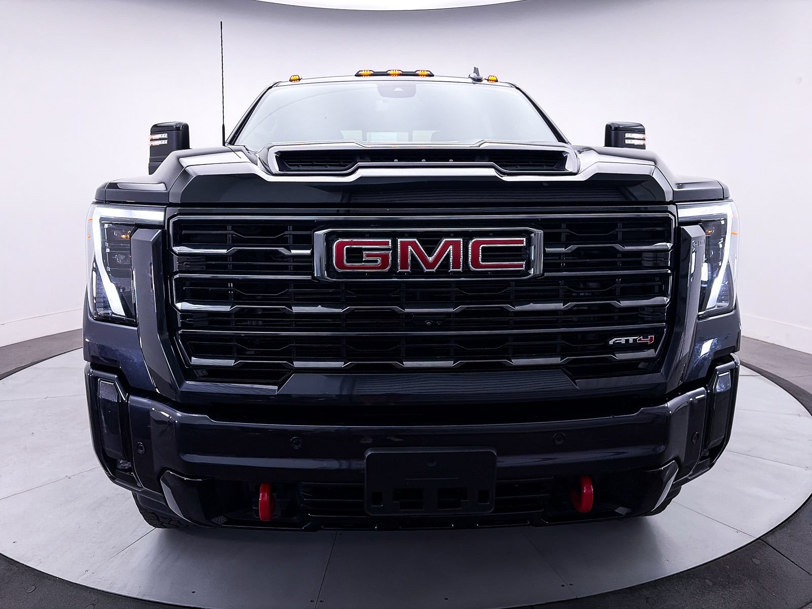 Used 2024 GMC Sierra 2500 AT4 w/ AT4 Preferred Package AWD/4WD image 14