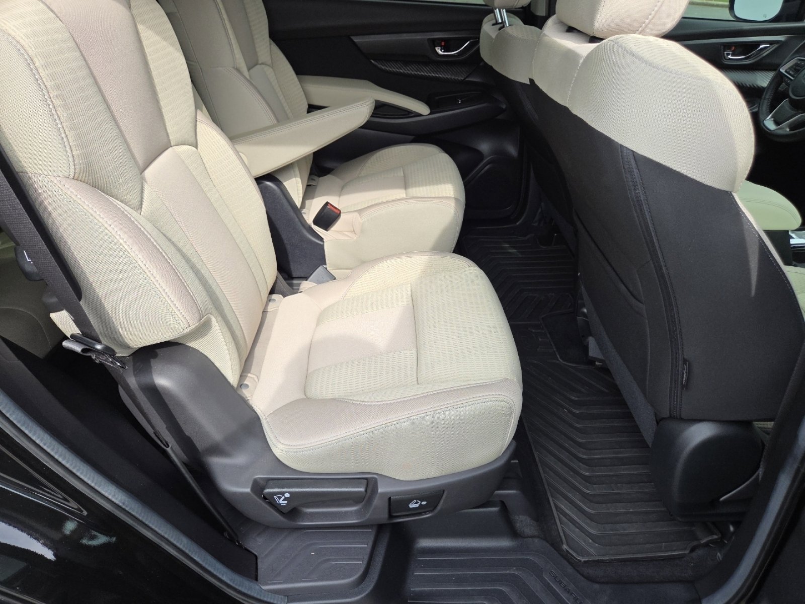 Used 2024 Subaru Ascent Premium w/ Convenience Package AWD/4WD image 21