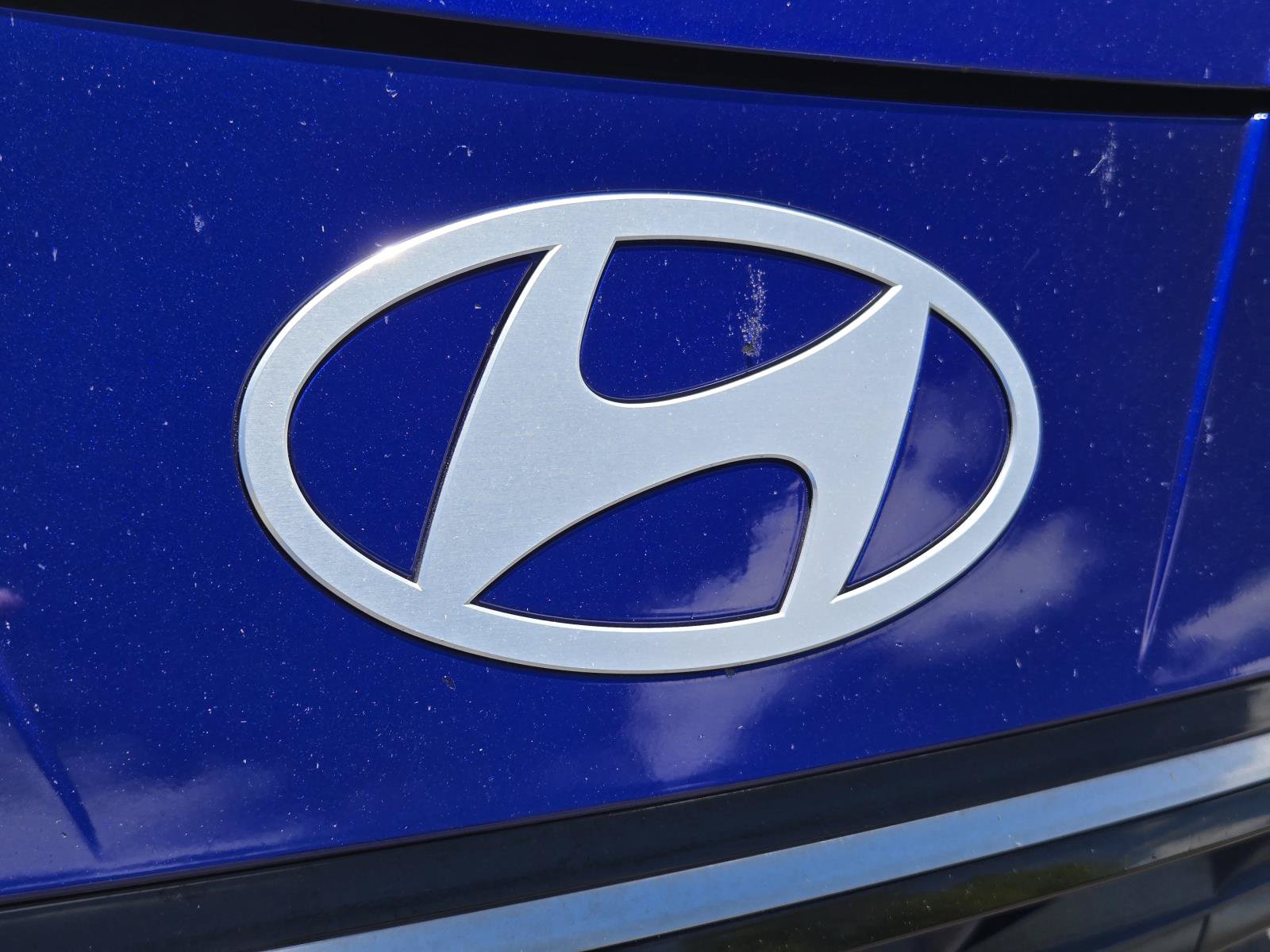 Used 2025 Hyundai Elantra SEL FWD image 6