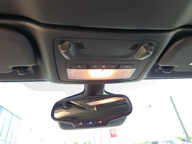 Used 2016 Buick Cascada Premium image 19