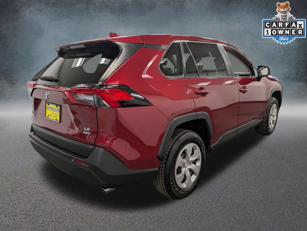 Used 2022 Toyota RAV4 LE AWD/4WD image 4
