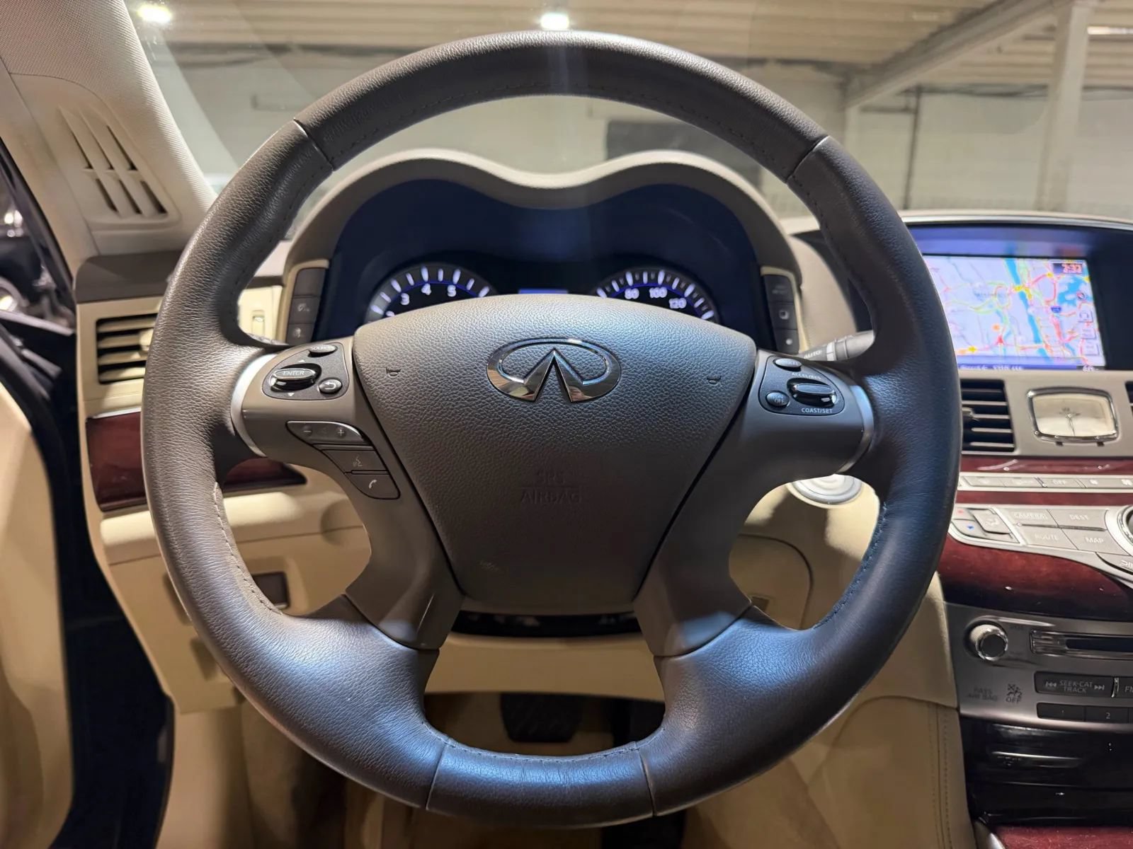 Used 2015 INFINITI Q70 3.7 AWD/4WD image 13