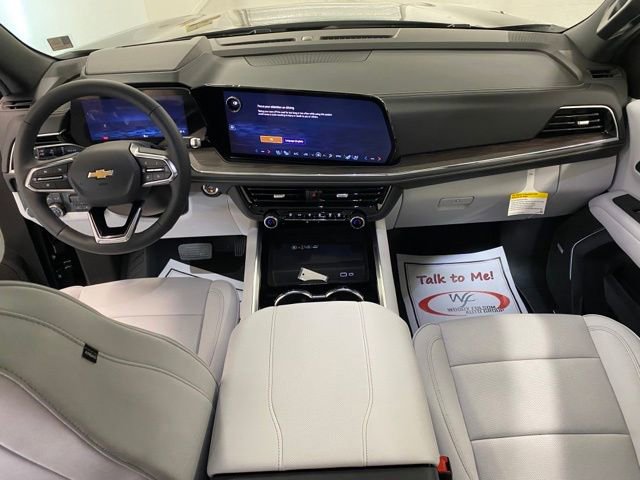 New 2025 Chevrolet Suburban Premier AWD/4WD image 23