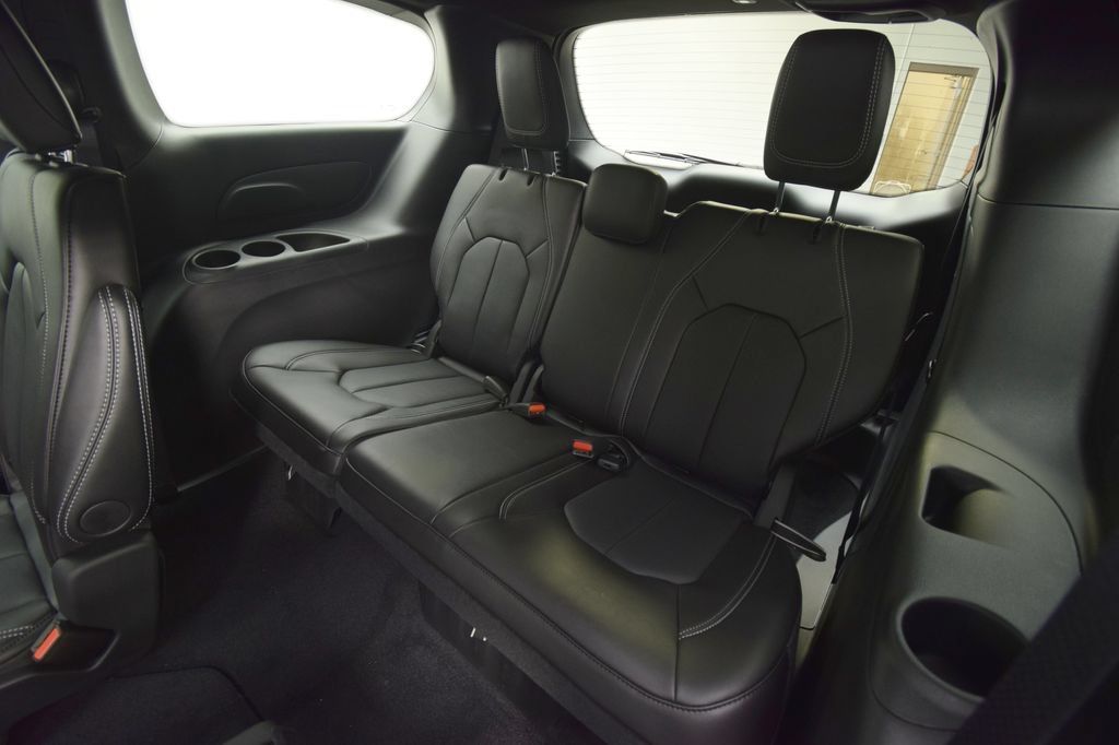 New 2026 Chrysler Voyager LX FWD image 34