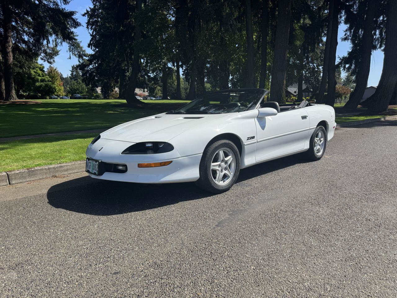 Used 1997 Chevrolet Camaro Z28 w/ Preferred Equipment Group 2 RWD image 2