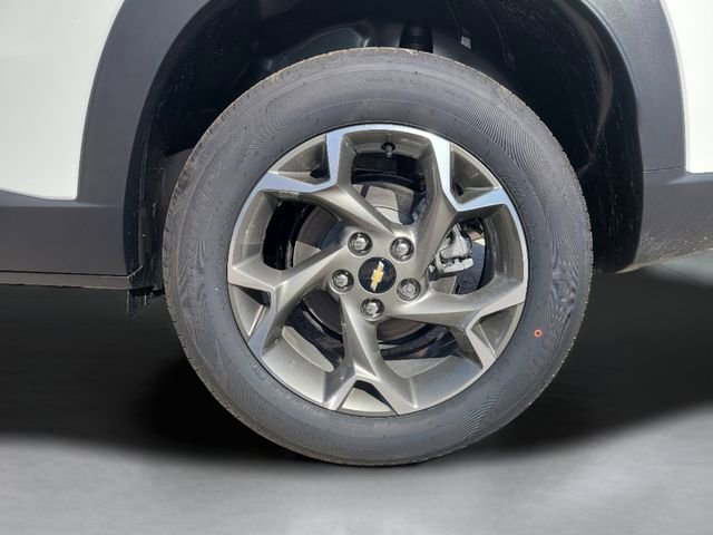 New 2026 Chevrolet Trax LT w/ Driver Confidence Package FWD image 11