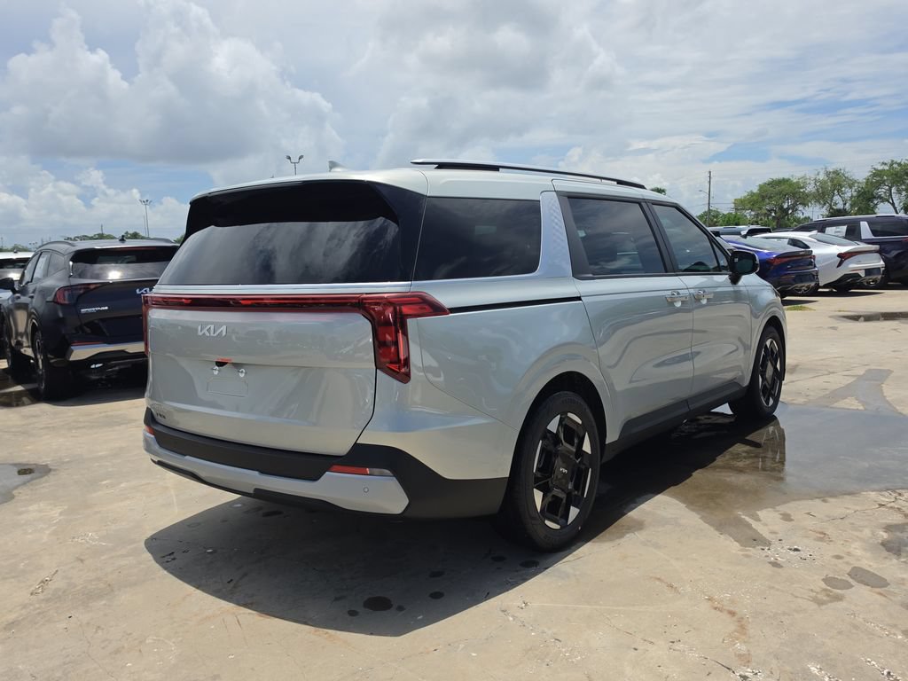 New 2026 Kia Carnival EX FWD image 8