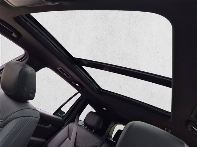 Used 2024 Cadillac XT6 Premium Luxury FWD image 15