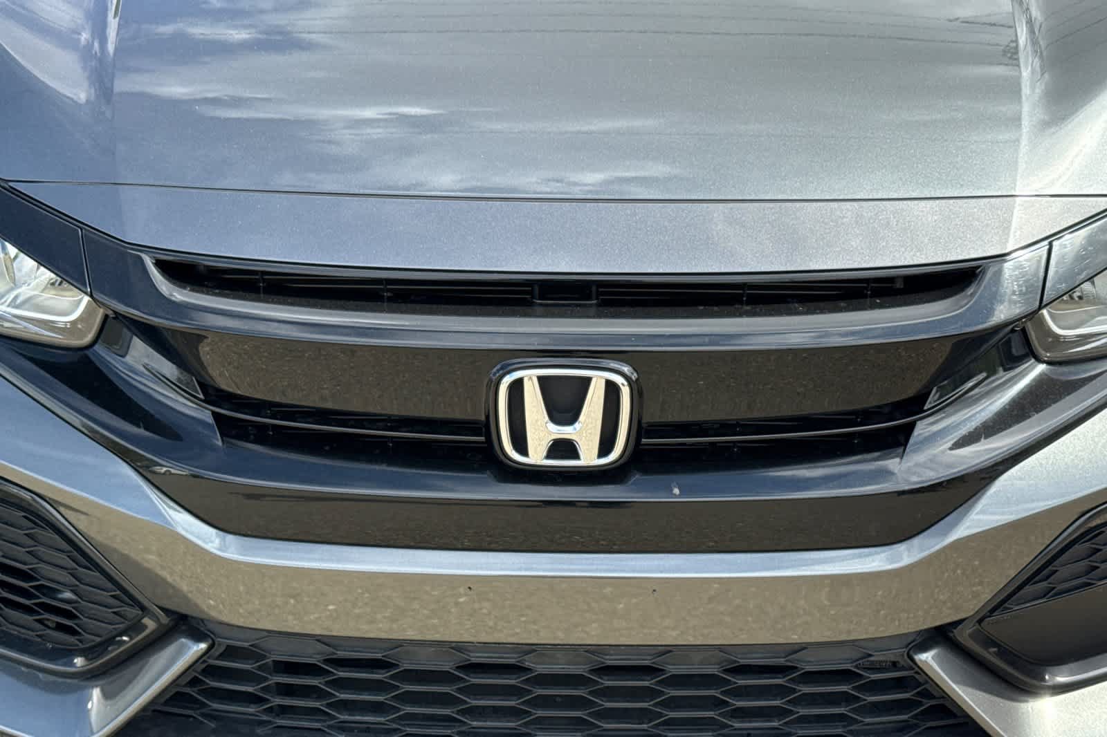 Used 2019 Honda Civic EX image 9