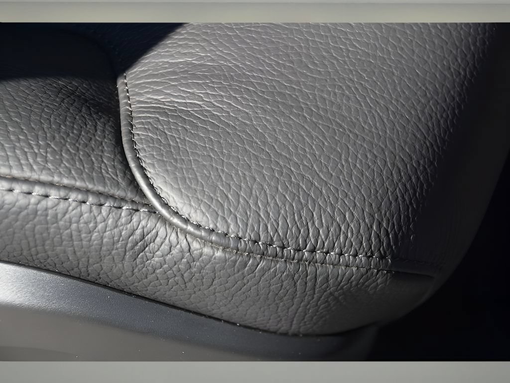 Certified 2024 Volvo XC90 T8 Plus w/ Protection Package Premier AWD/4WD image 34