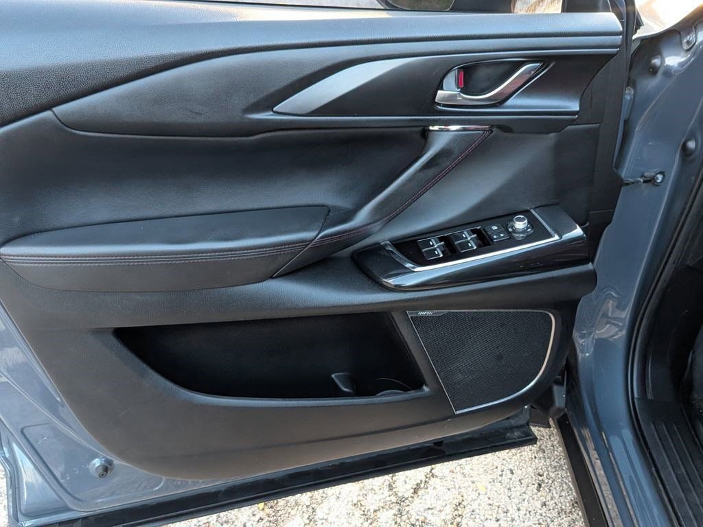 Used 2022 MAZDA CX-9 Carbon Edition image 7