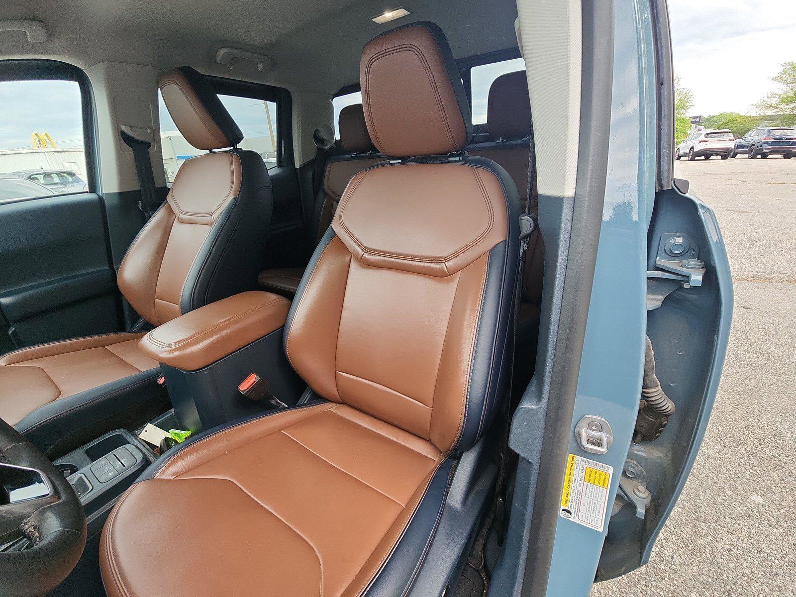 Used 2023 Ford Maverick Lariat w/ Lariat Luxury Package image 17