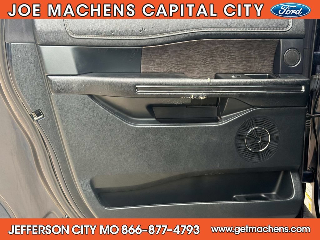 Used 2021 Ford Expedition Max Limited AWD/4WD image 12