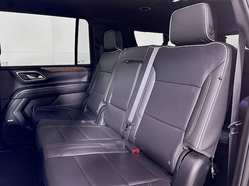 Used 2024 Chevrolet Suburban Premier AWD/4WD image 21