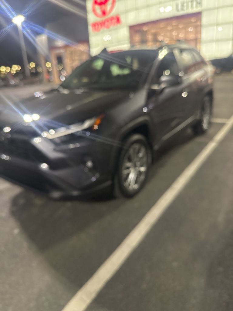 Used 2025 Toyota RAV4 XLE Premium image 9