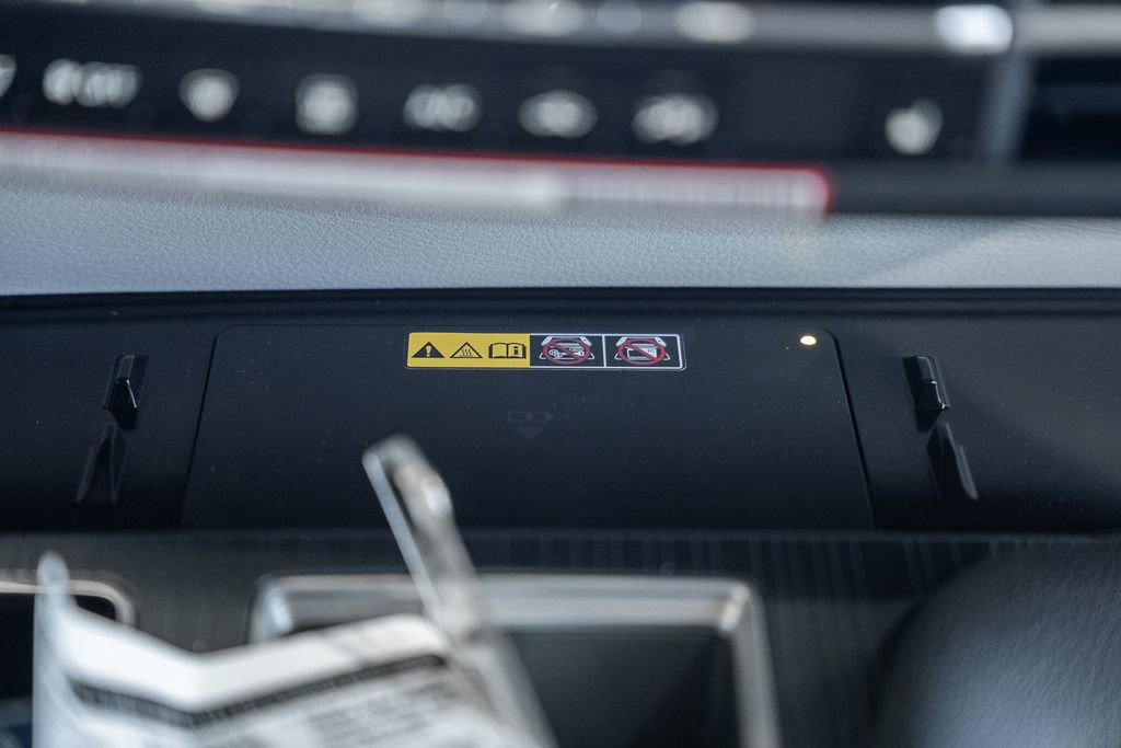 New 2026 Toyota Sienna XLE AWD/4WD image 25
