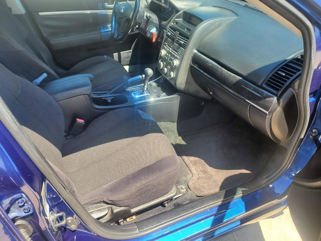 Used 2009 Mitsubishi Galant Sport Edition image 5