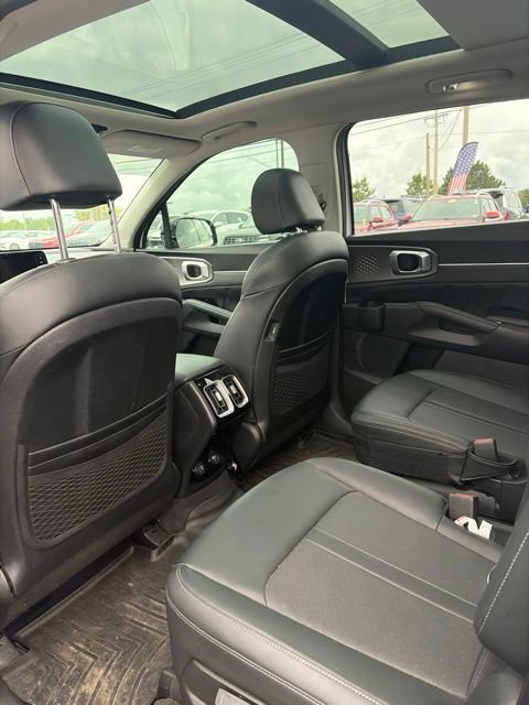 Used 2021 Kia Sorento SX AWD/4WD image 12