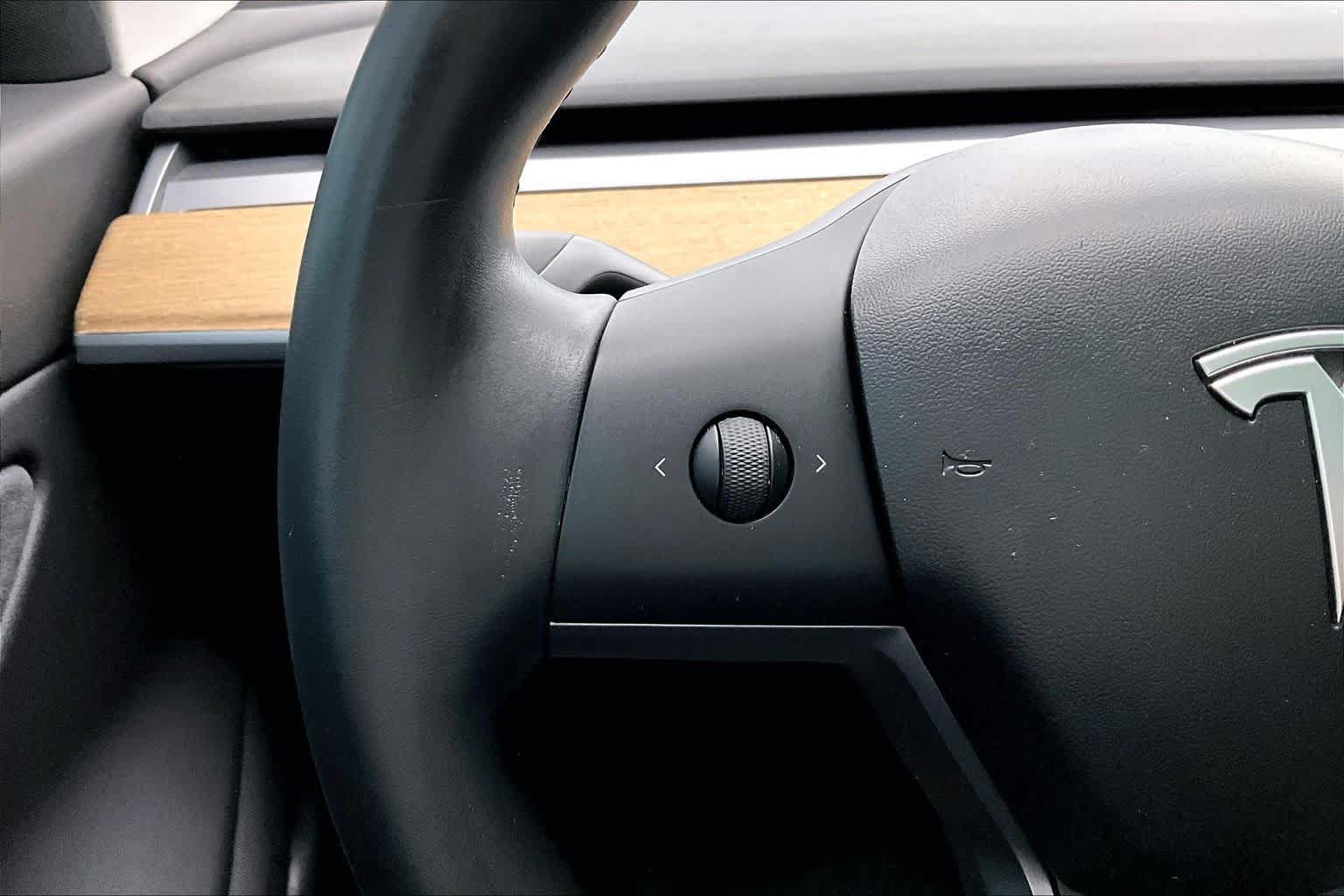 Used 2019 Tesla Model 3 Long Range RWD image 20