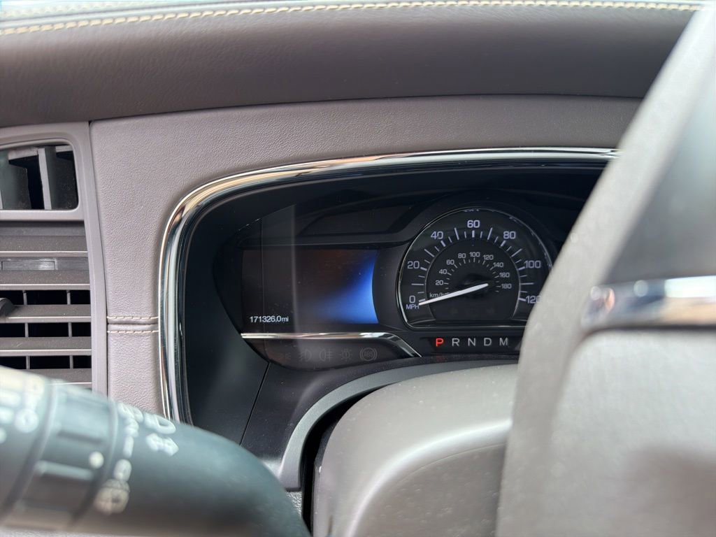 Used 2015 Lincoln Navigator 4WD w/ Equipment Group 101A Reserve image 11