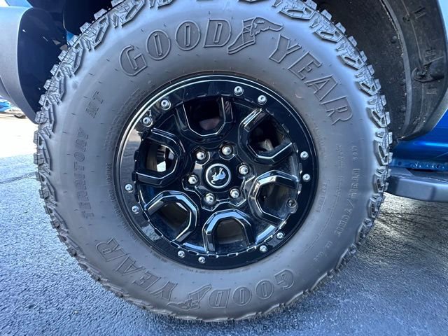 Used 2023 Ford Bronco Wildtrak image 17