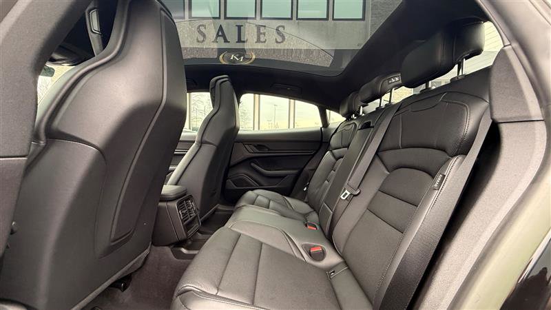 Used 2023 Porsche Taycan w/ Premium Package image 18