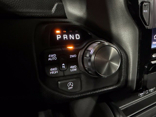 Used 2026 RAM 1500 Laramie AWD/4WD image 15