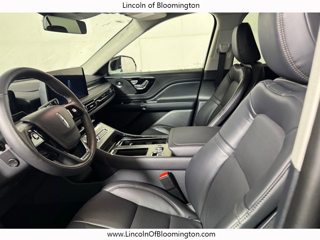 New 2026 Lincoln Aviator AWD image 33