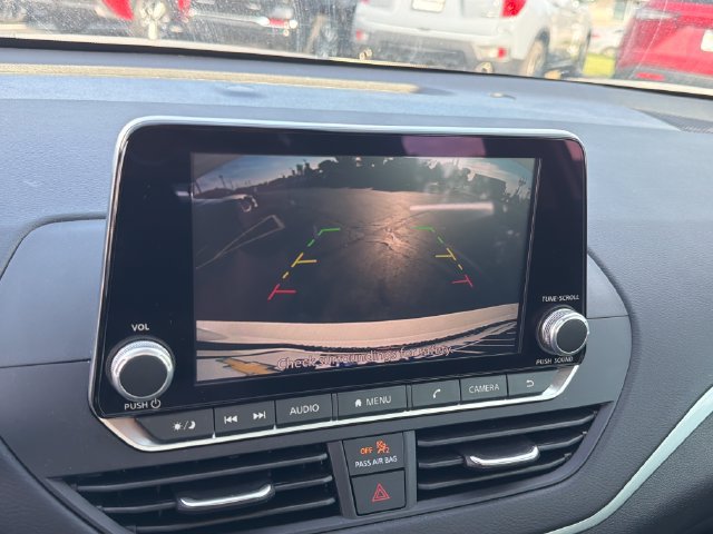 Used 2025 Nissan Altima 2.5 S FWD image 22